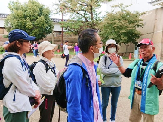 大阪城公園「つながって歩こう会」